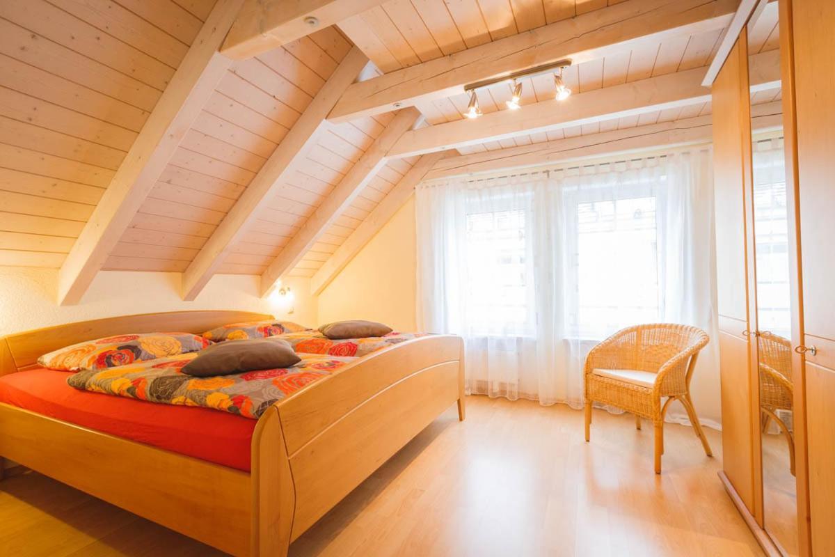 Gaestehaus Maeder Am Hafen Uhldingen-Muhlhofen Ruang foto