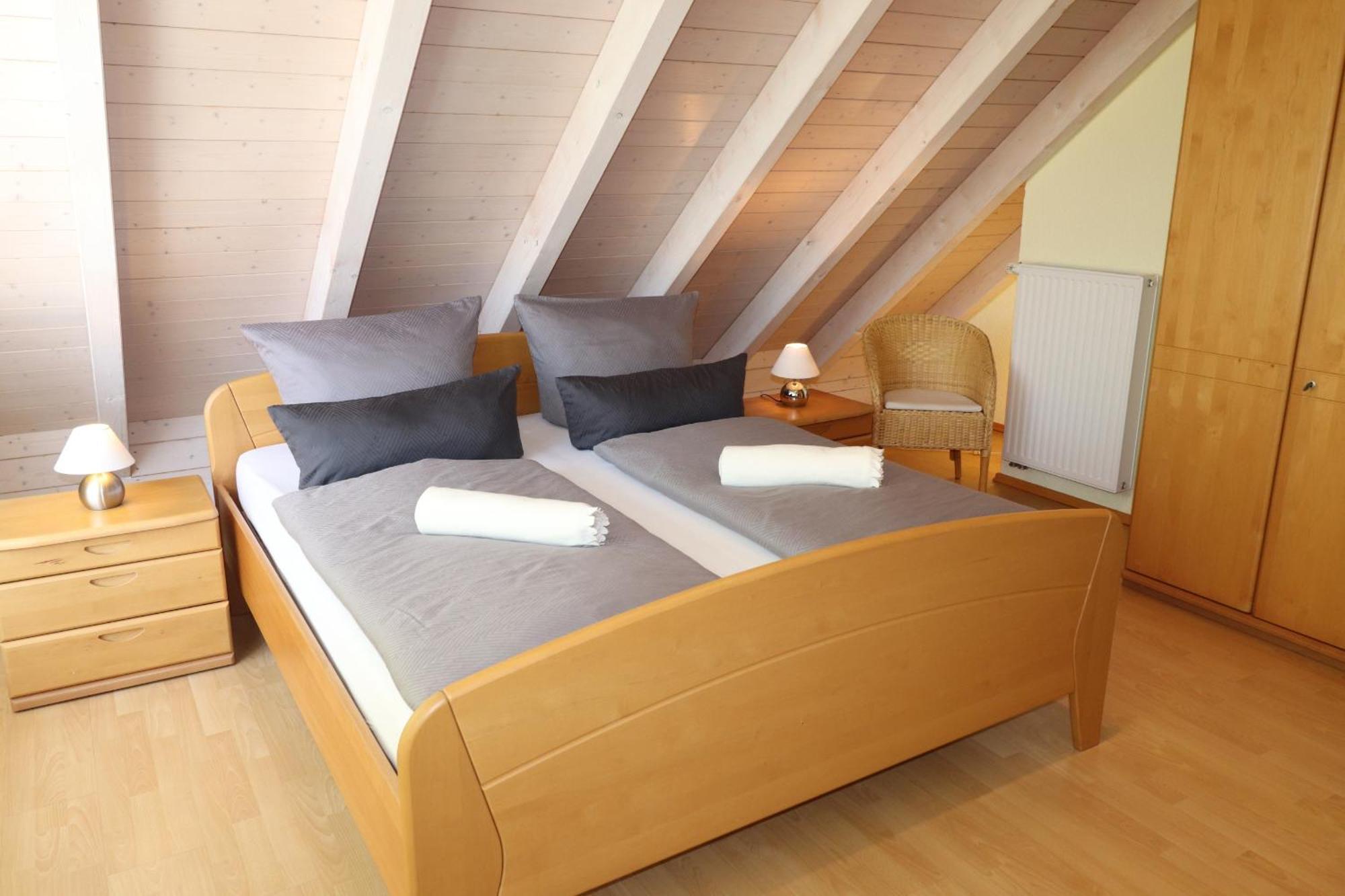 Gaestehaus Maeder Am Hafen Uhldingen-Muhlhofen Ruang foto